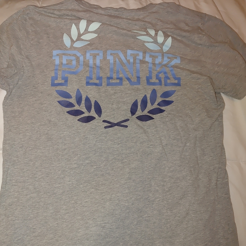 VS PINK gray t-shirt, XS